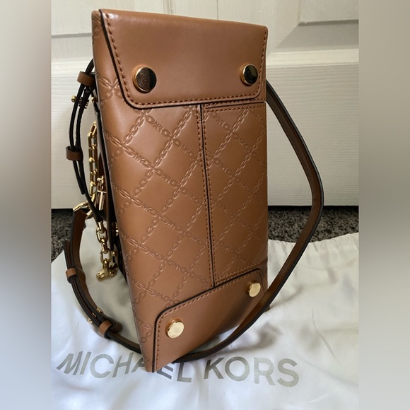 Michael Kors Gramercy Chain Embossed Leather Satchel Acorn Gold Bag - Picture 10 of 12